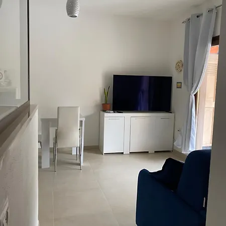 Oasy Sul Mare * אולביה